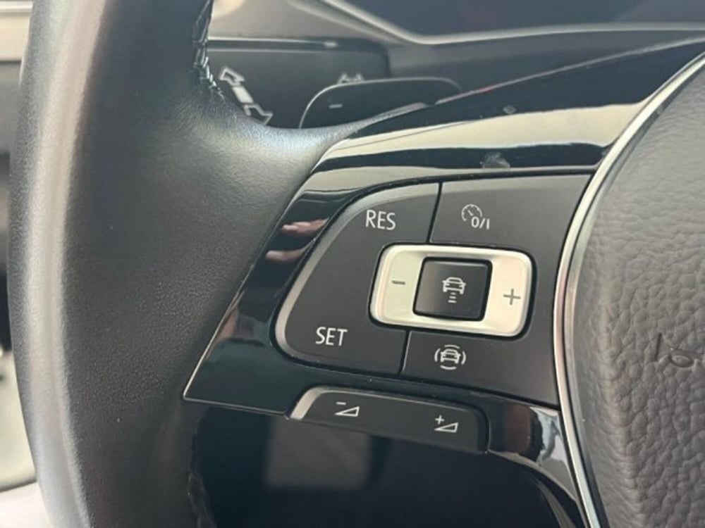 Volkswagen T-Roc usata a Trapani (11)