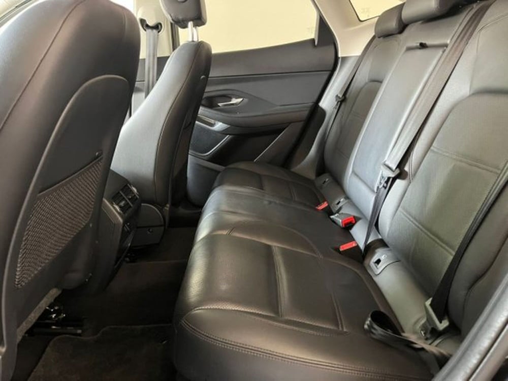 Jaguar E-Pace usata a Trapani (19)