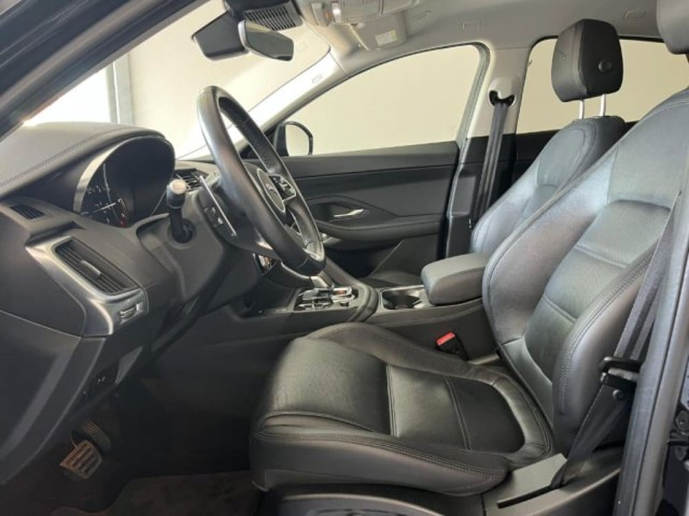 Jaguar E-Pace usata a Trapani (7)