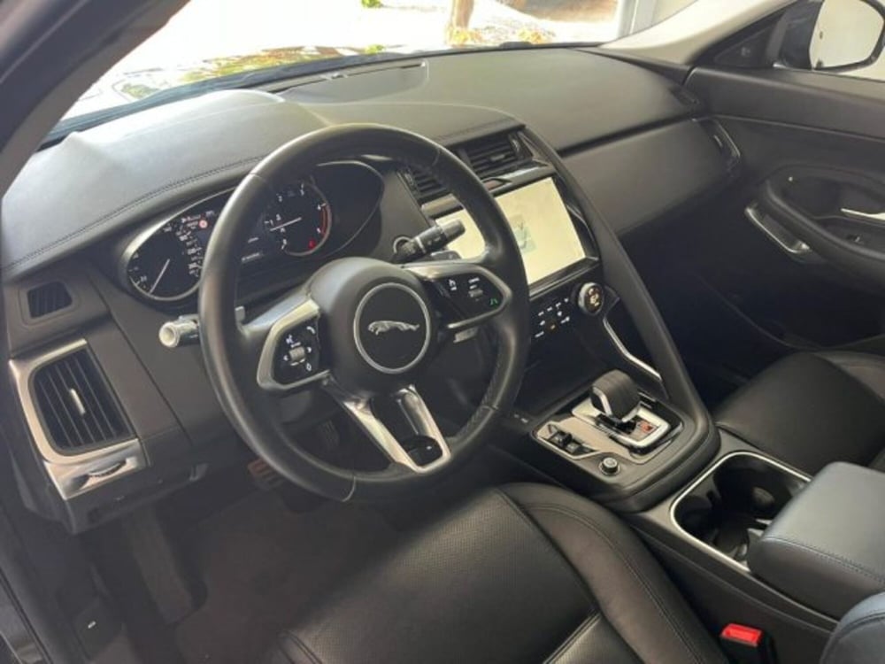 Jaguar E-Pace usata a Trapani (8)