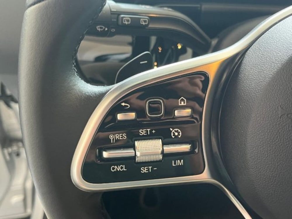 Mercedes-Benz GLA SUV usata  (9)