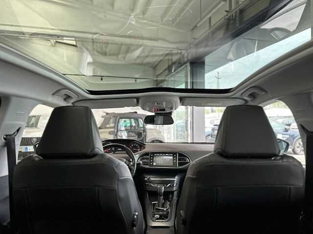 Peugeot 308 usata a Venezia (11)