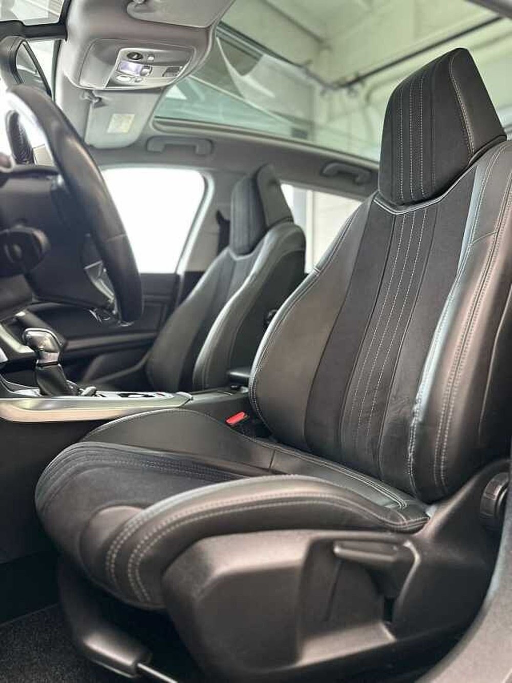 Peugeot 308 usata a Venezia (8)