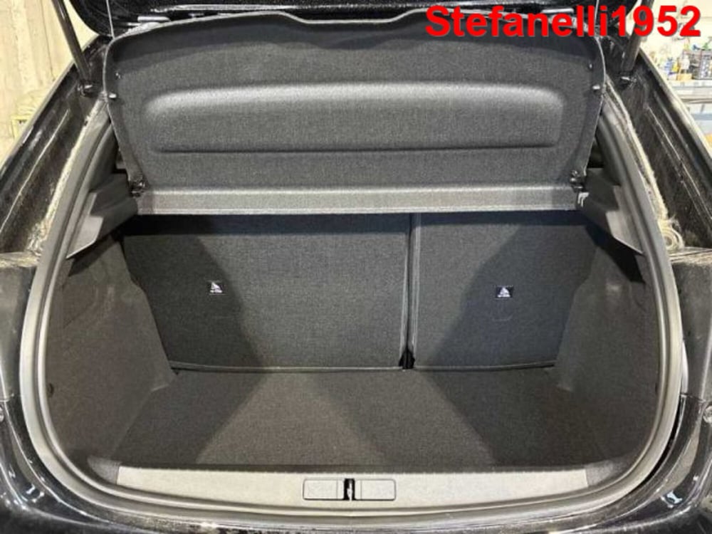 Peugeot 208 nuova a Bologna (7)