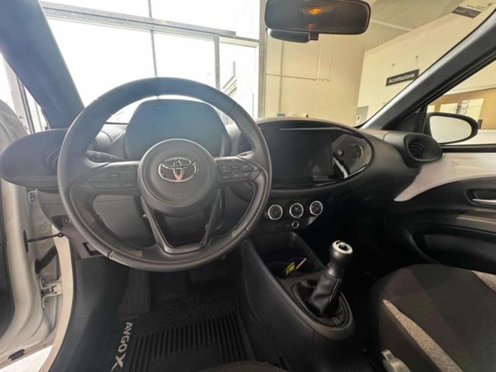 Toyota Aygo X usata a Sassari (13)