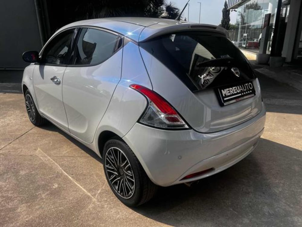 Lancia Ypsilon usata a Sassari (8)