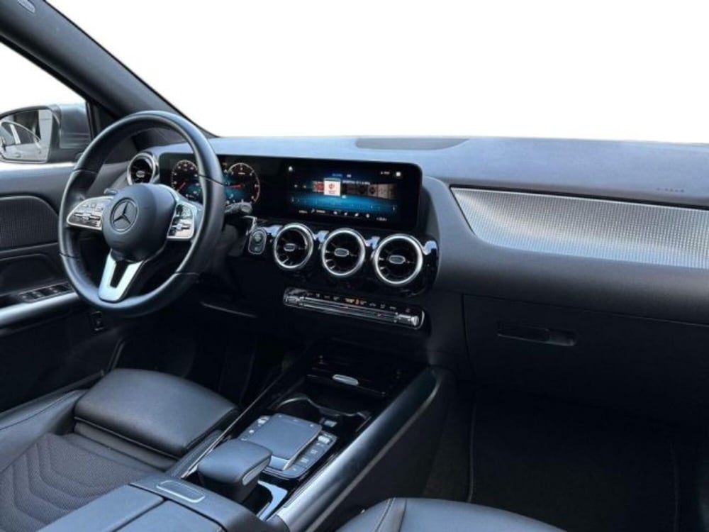 Mercedes-Benz GLA SUV usata a Avellino (15)