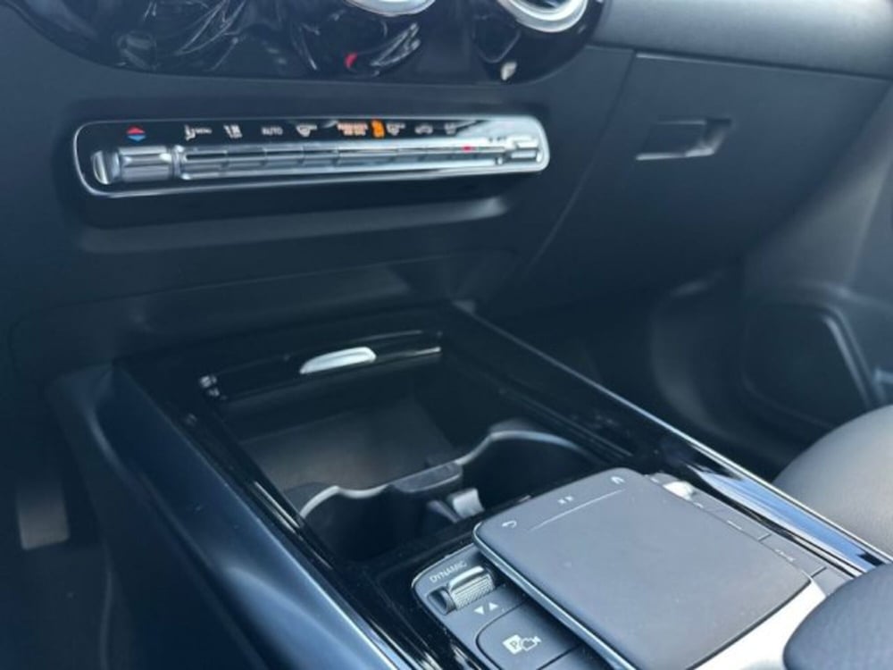 Mercedes-Benz GLA SUV usata a Avellino (18)