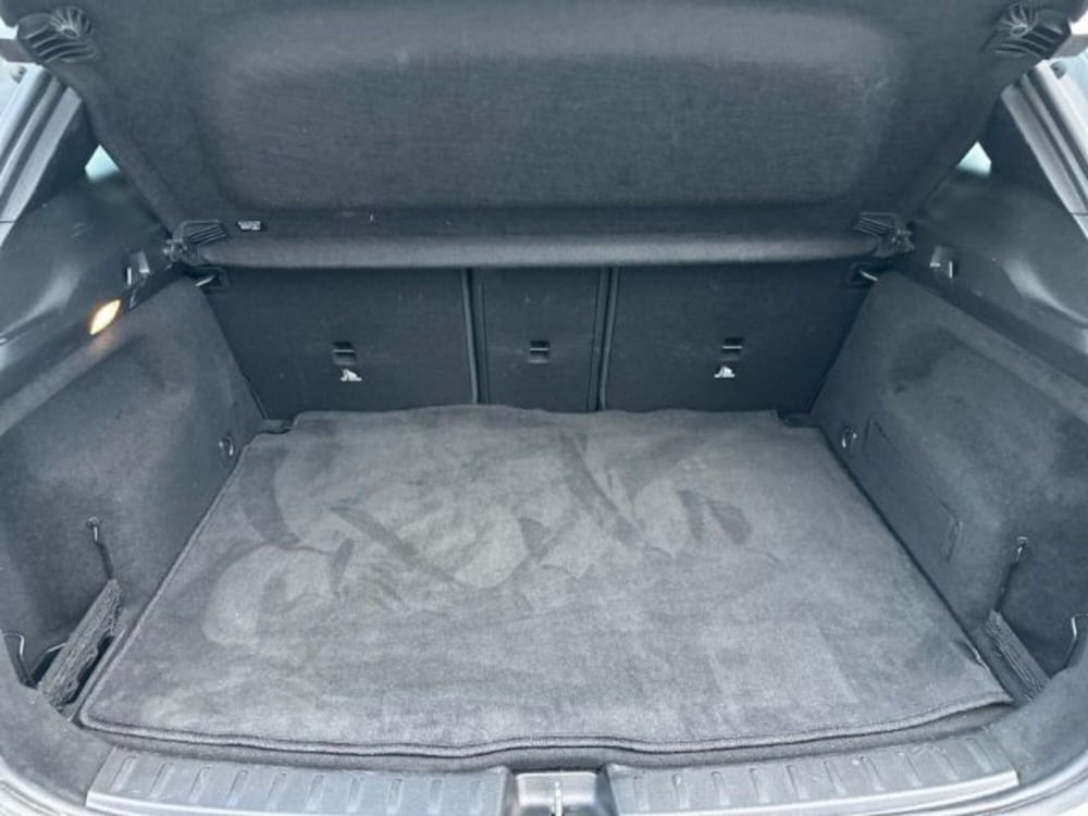 Mercedes-Benz GLA SUV usata a Avellino (8)