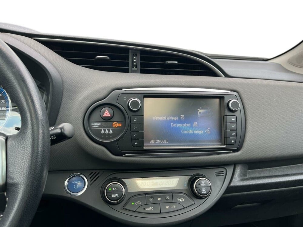 Toyota Yaris usata a Sondrio (13)