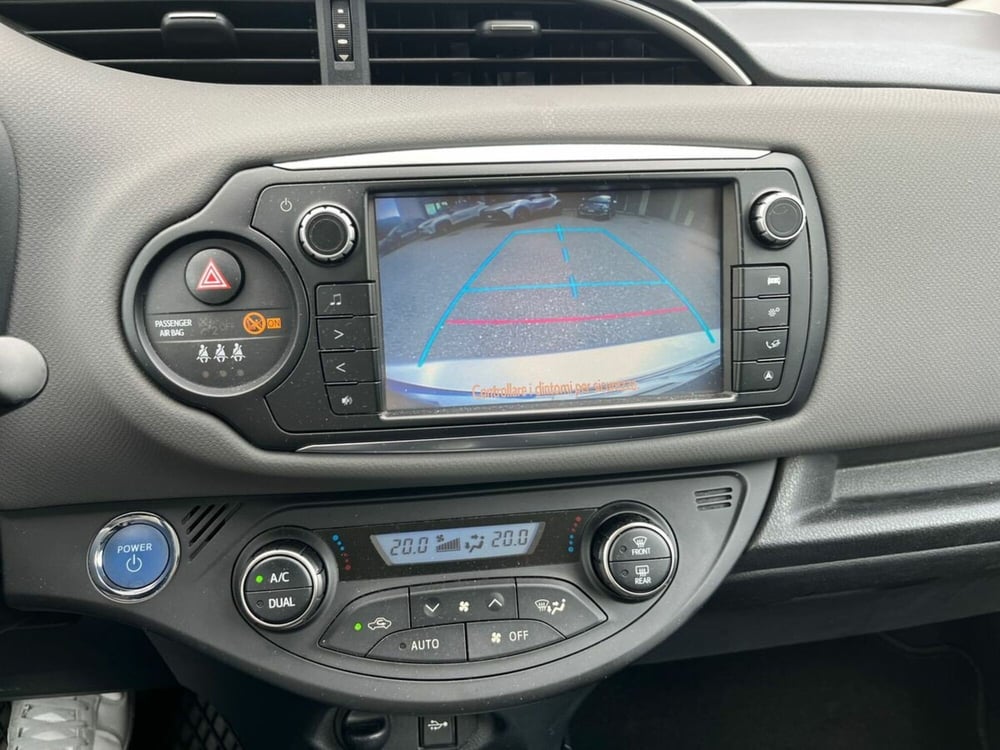 Toyota Yaris usata a Sondrio (15)