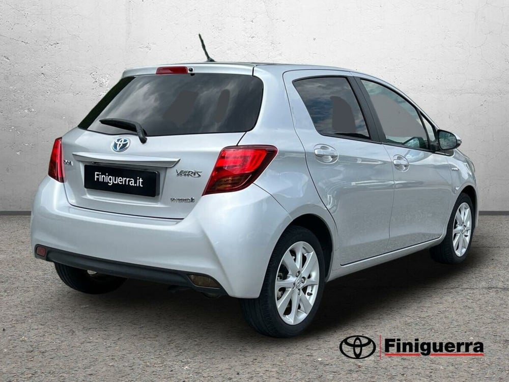 Toyota Yaris usata a Sondrio (4)