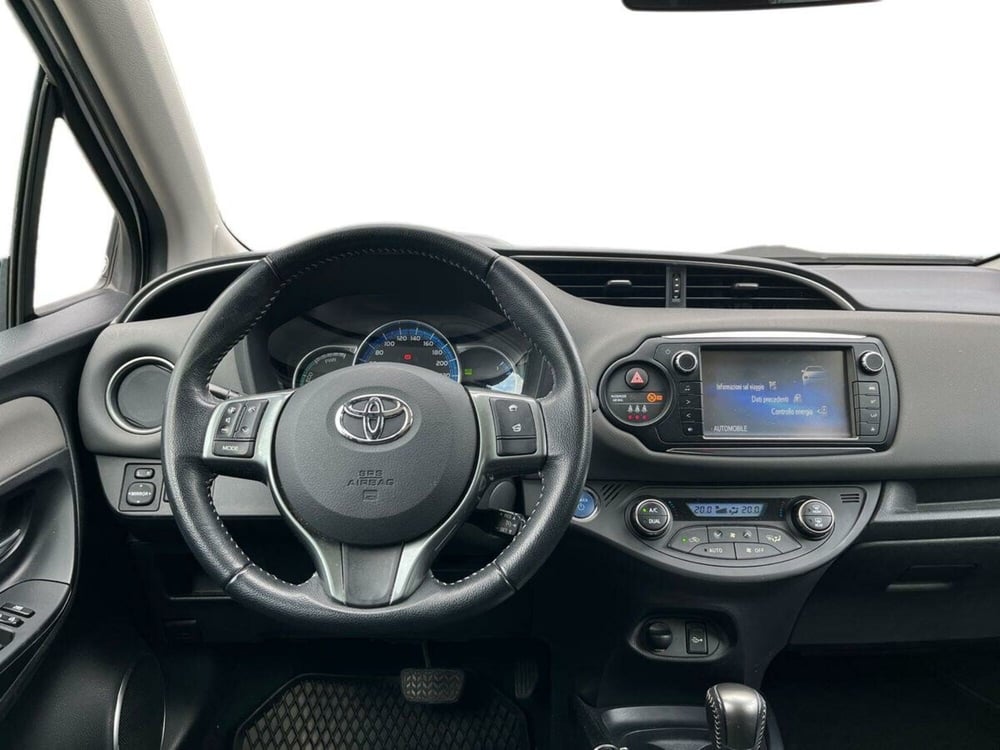 Toyota Yaris usata a Sondrio (8)
