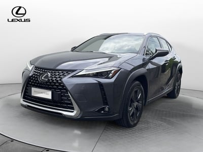 Lexus UX Hybrid Urban del 2023 usata a Montebelluna