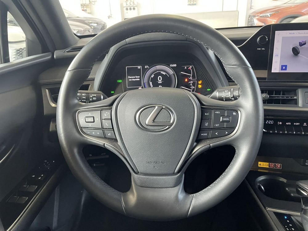 Lexus UX usata a Treviso (18)