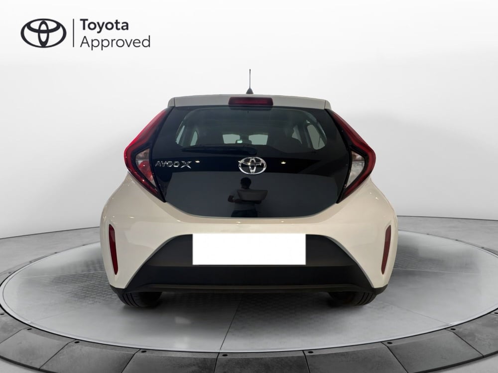 Toyota Aygo X nuova a Sassari (4)