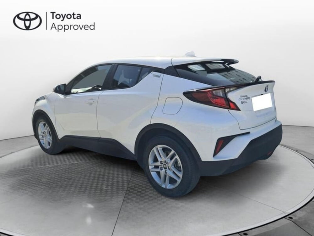 Toyota Toyota C-HR usata a Cagliari (6)