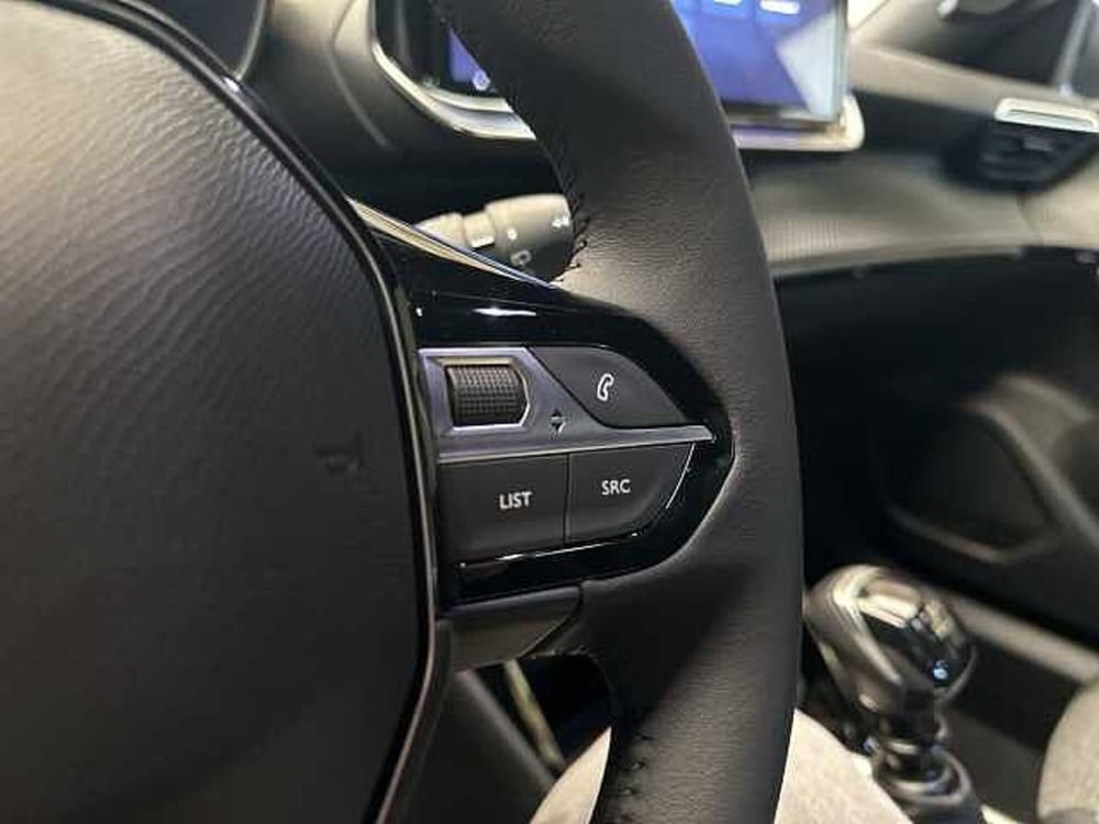 Peugeot 2008 nuova a Forlì-Cesena (17)
