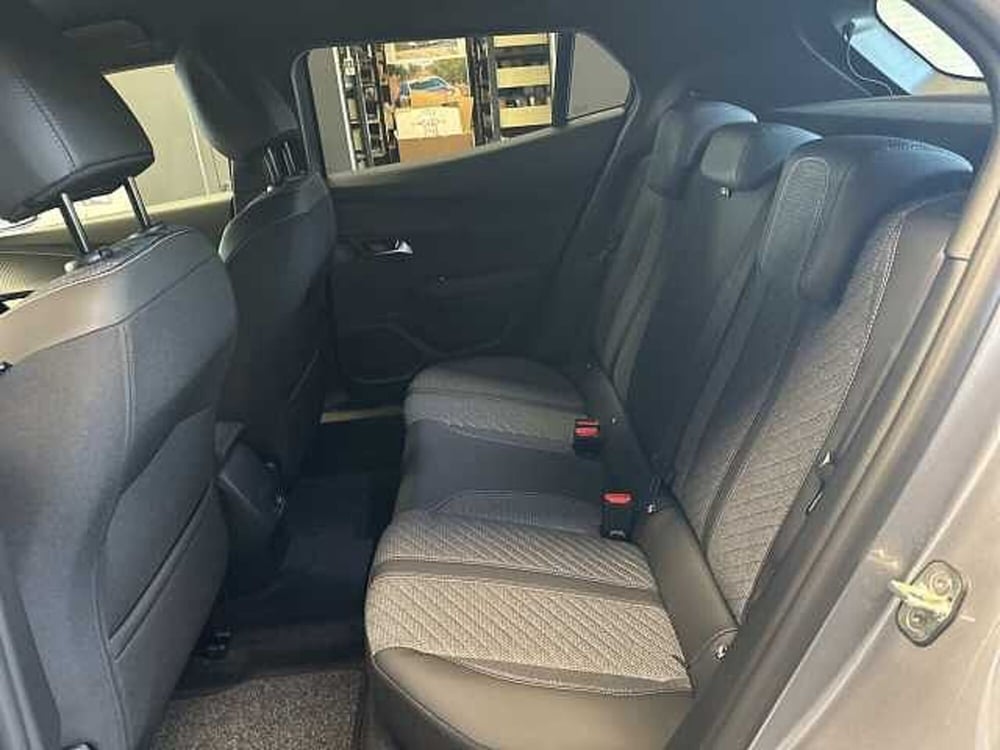 Peugeot 2008 nuova a Forlì-Cesena (18)