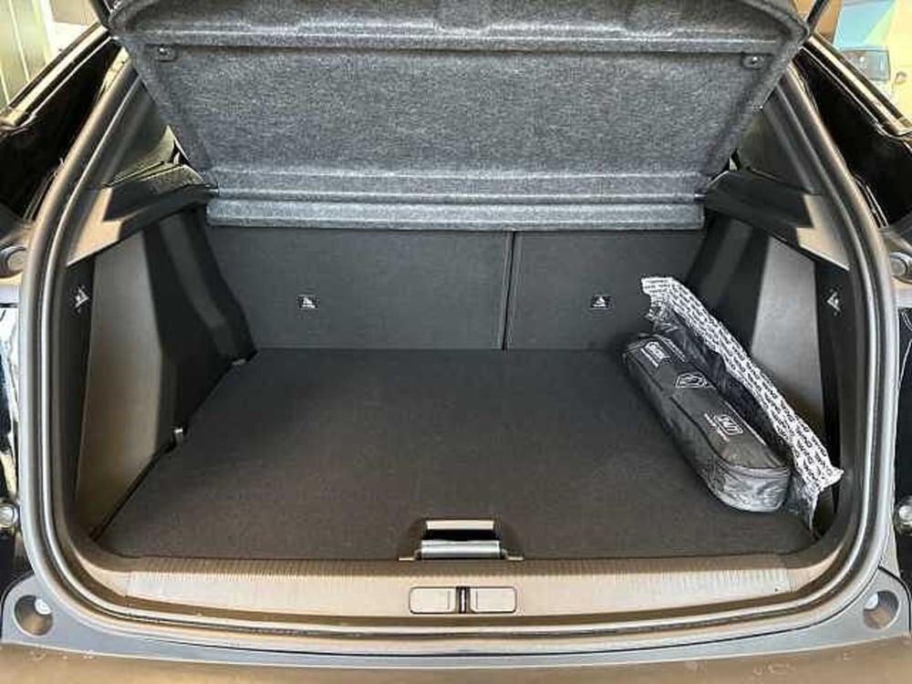 Peugeot 2008 nuova a Forlì-Cesena (5)