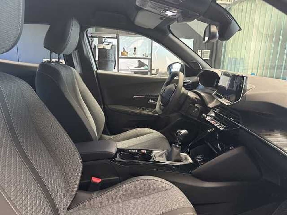 Peugeot 2008 nuova a Forlì-Cesena (6)