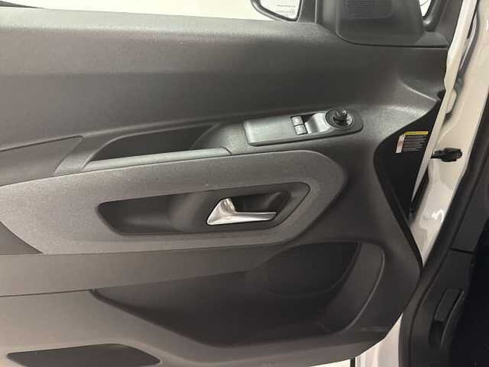 Peugeot Rifter nuova a Forlì-Cesena (16)