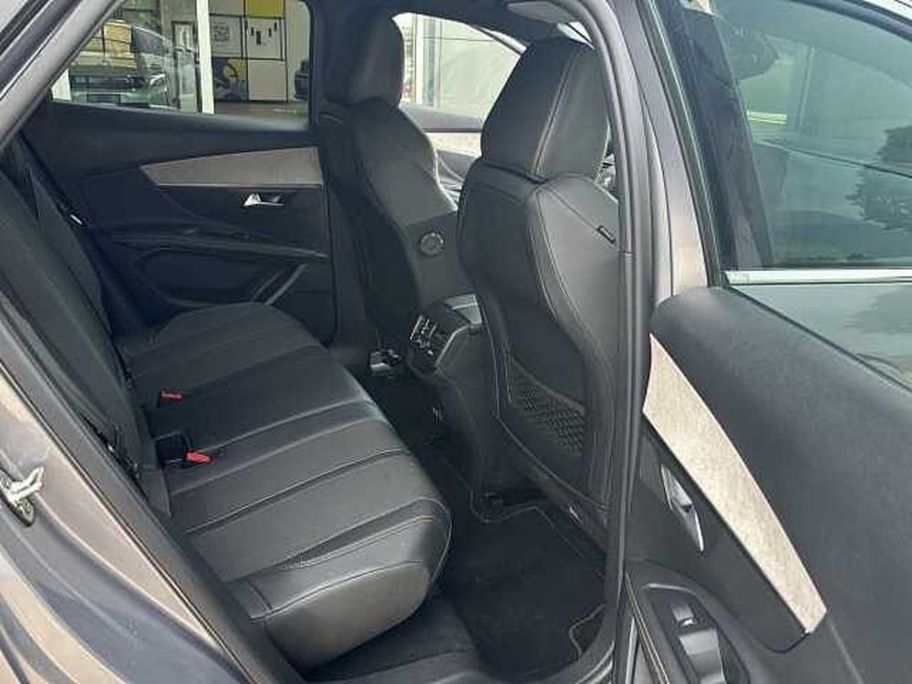Peugeot 5008 usata a Perugia (10)