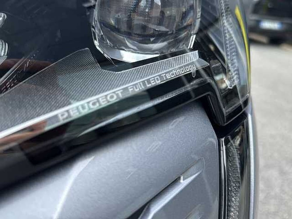 Peugeot 5008 usata a Perugia (13)