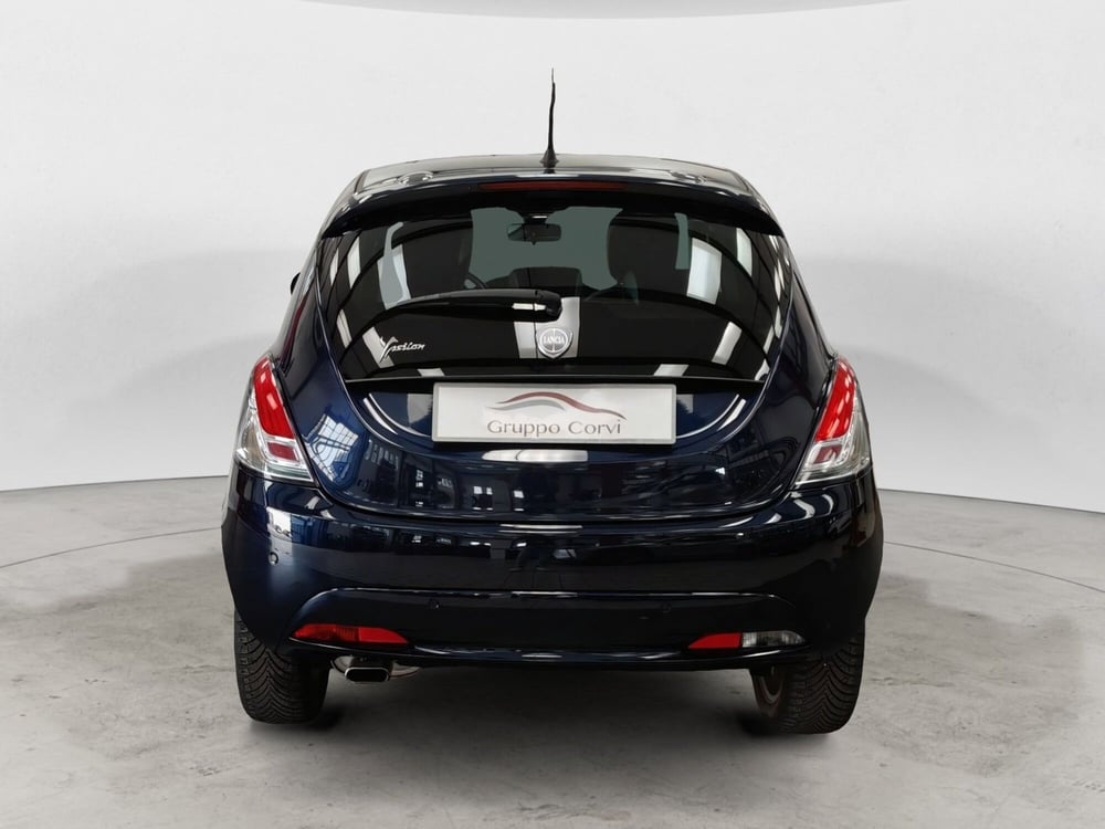 Lancia Ypsilon usata a Roma (3)
