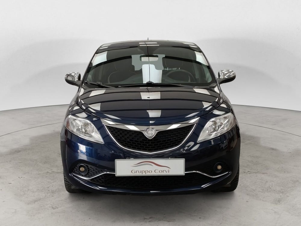 Lancia Ypsilon usata a Roma (4)