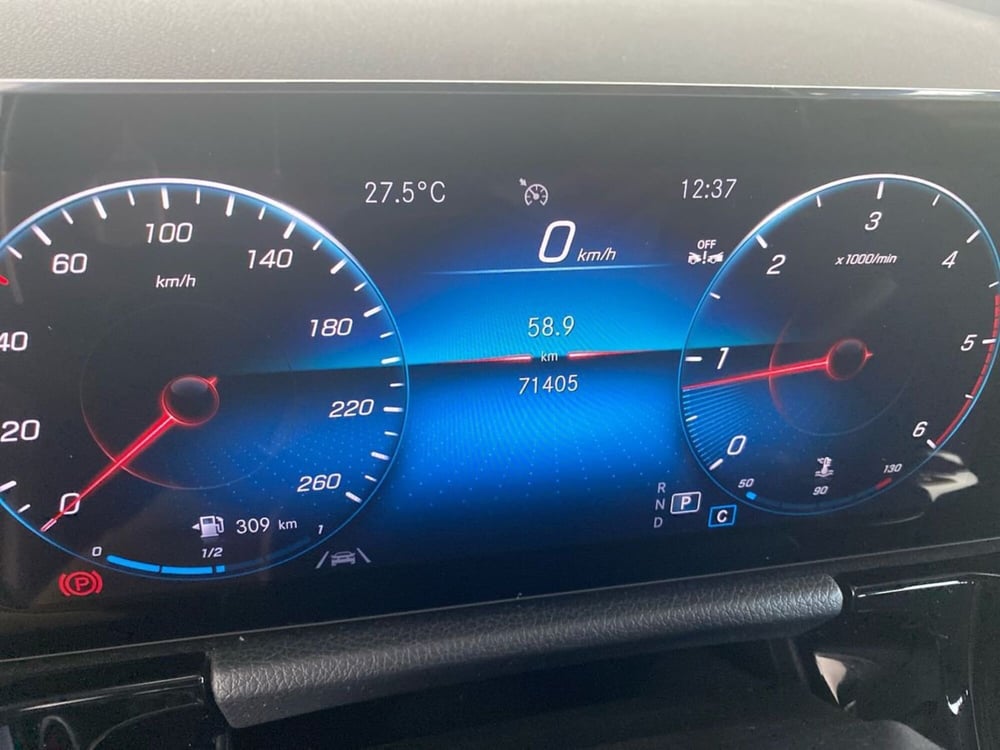 Mercedes-Benz GLA SUV usata a Bergamo (13)