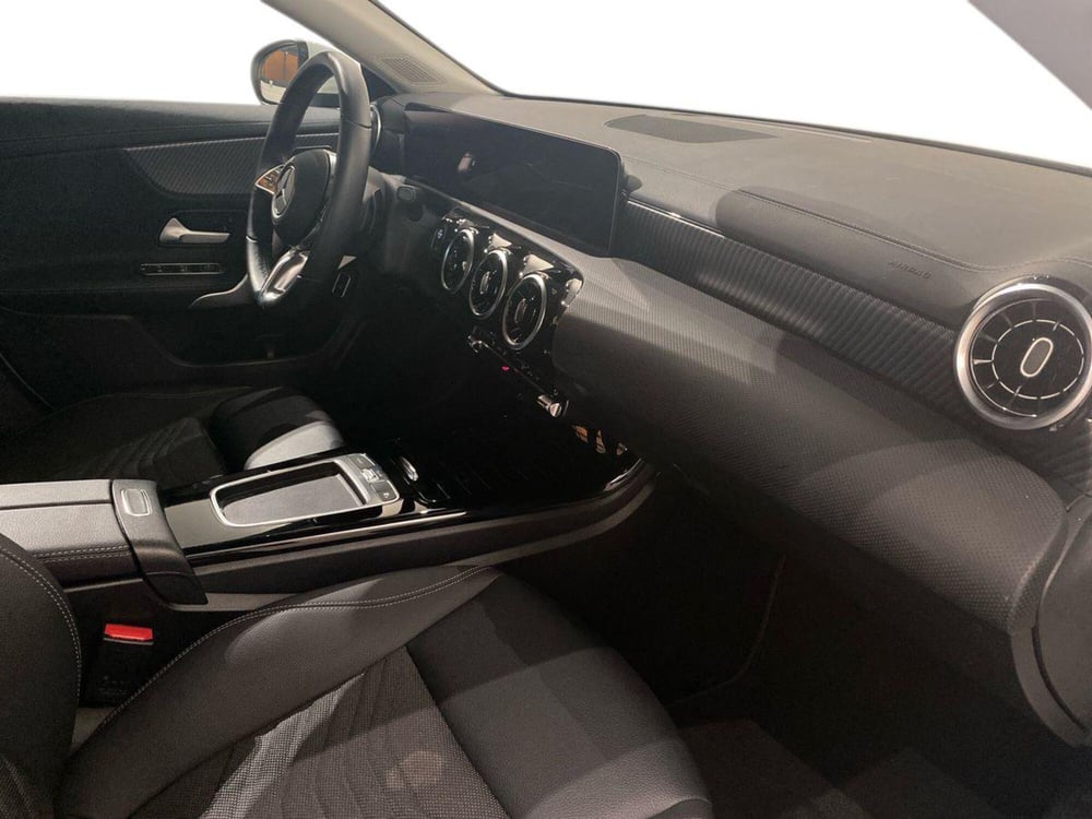 Mercedes-Benz CLA Shooting Brake usata a Bergamo (15)