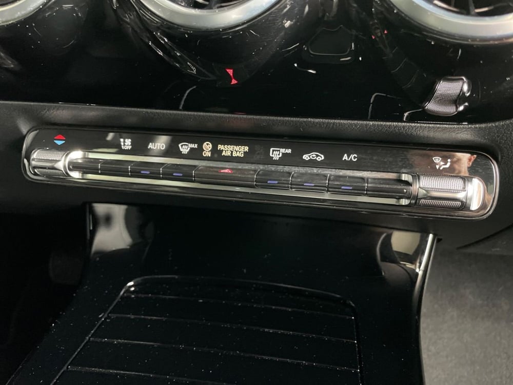 Mercedes-Benz Classe A Sedan usata a Bergamo (13)