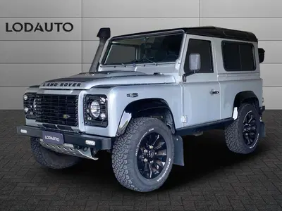 Land Rover Defender 90 2.4 TD4 Station Wagon SE del 2008 usata a Bergamo