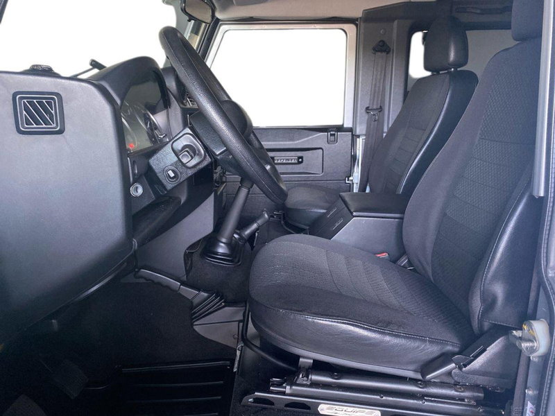 Land Rover Defender usata a Bergamo (10)