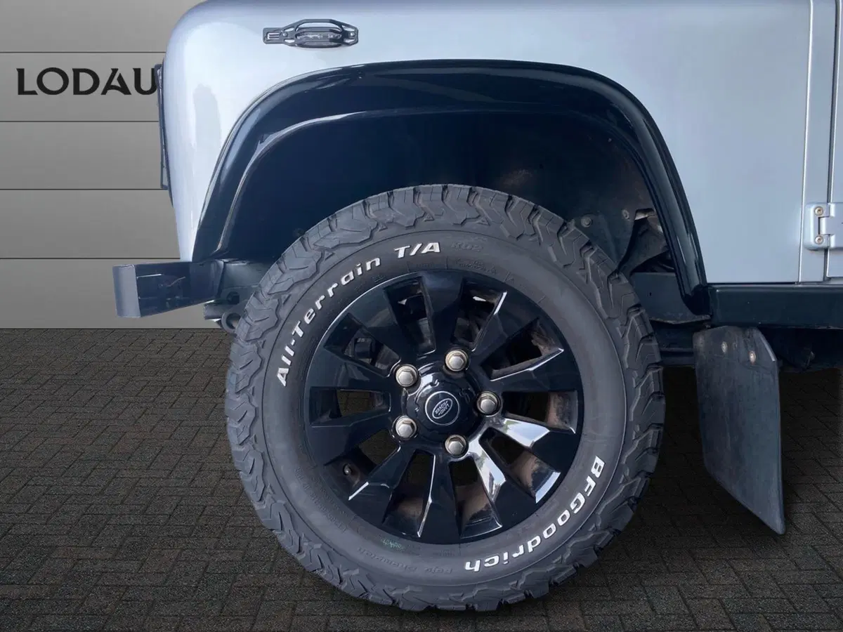 Land Rover Defender usata a Bergamo (17)