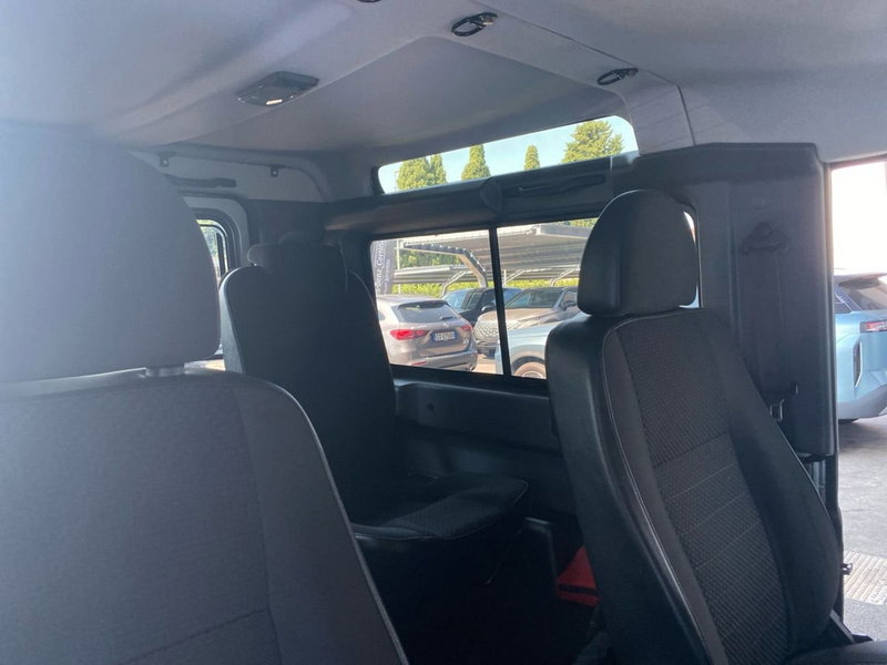 Land Rover Defender usata a Bergamo (18)