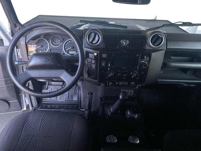 Land Rover Defender usata a Bergamo (9)