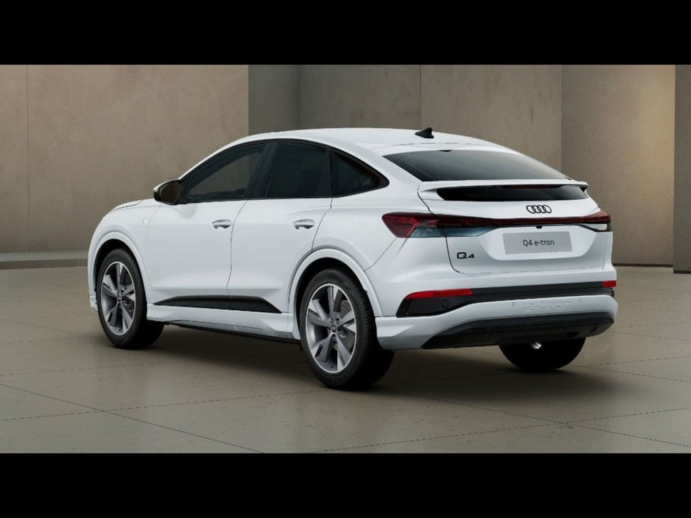 Audi Q4 Sportback nuova a Pisa (3)