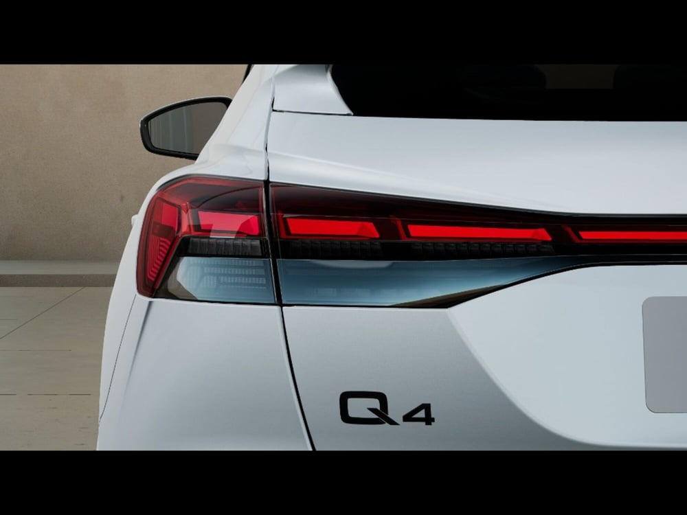 Audi Q4 Sportback nuova a Pisa (6)