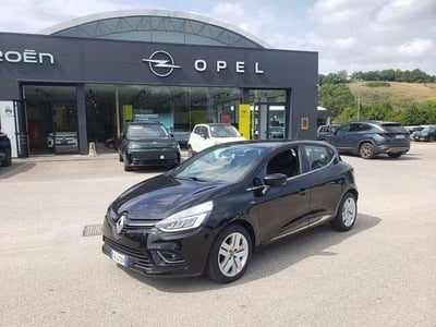 Renault Clio TCe 12V 75 CV 5 porte Moschino Life del 2019 usata a Pesaro