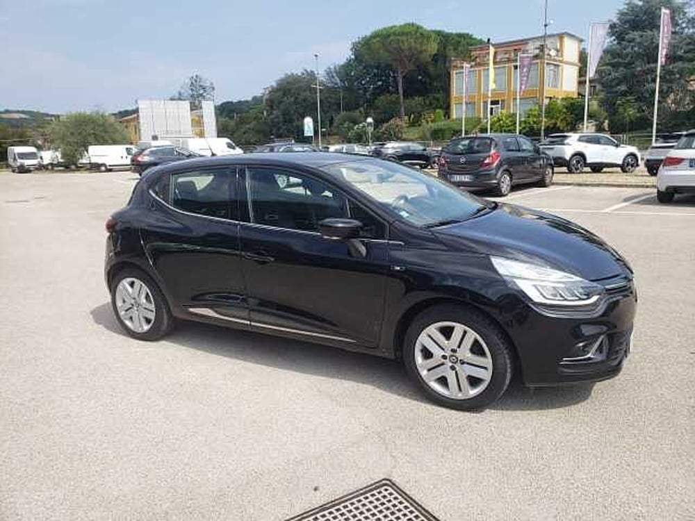 Renault Clio usata a Pesaro-Urbino (3)