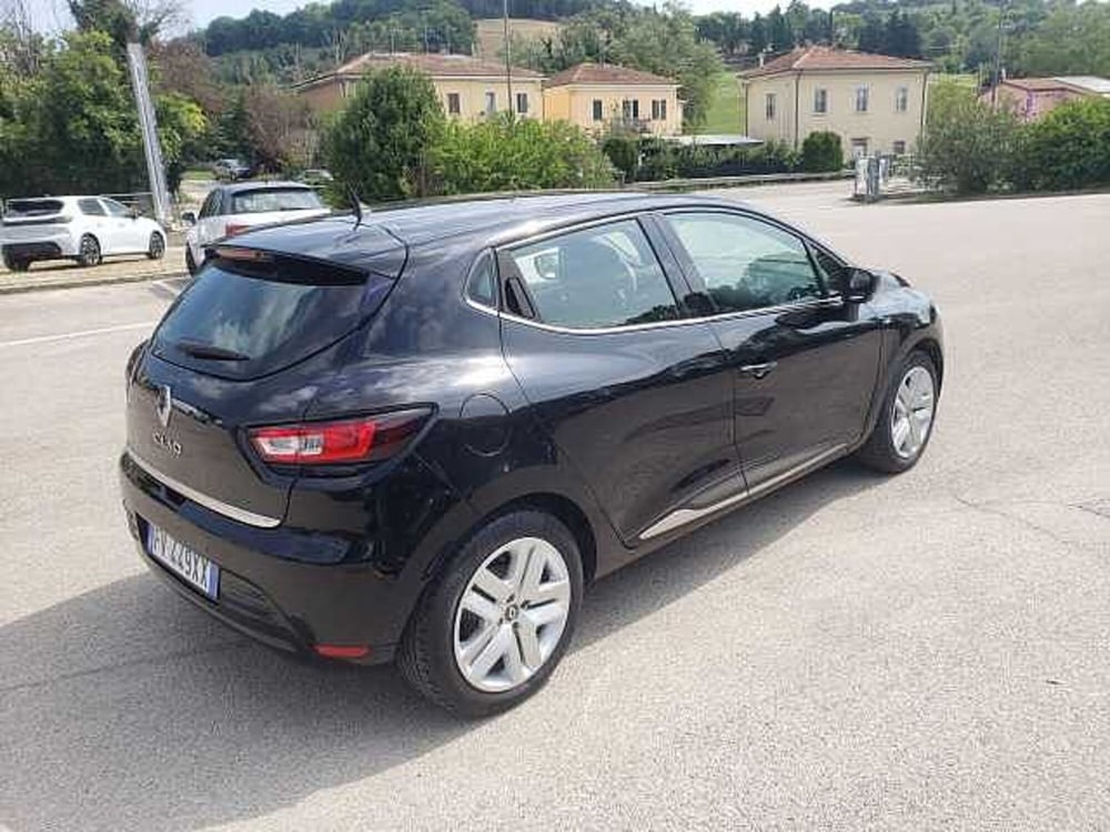Renault Clio usata a Pesaro-Urbino (4)