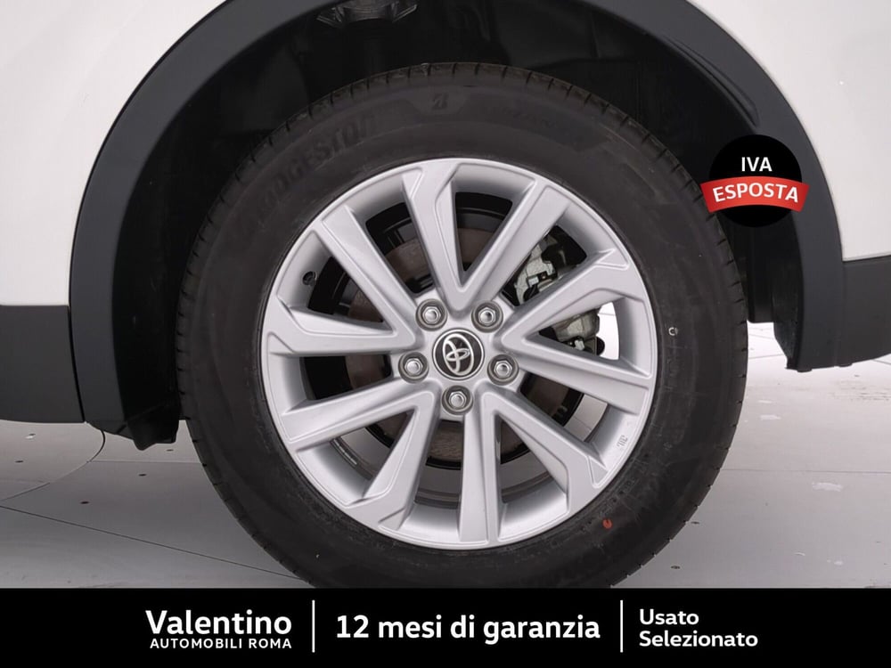 Toyota Toyota C-HR nuova a Roma (12)