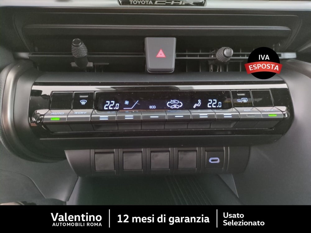 Toyota Toyota C-HR nuova a Roma (18)