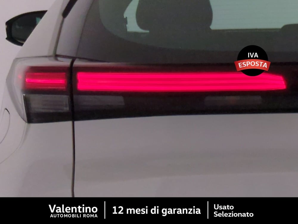 Toyota Toyota C-HR nuova a Roma (9)