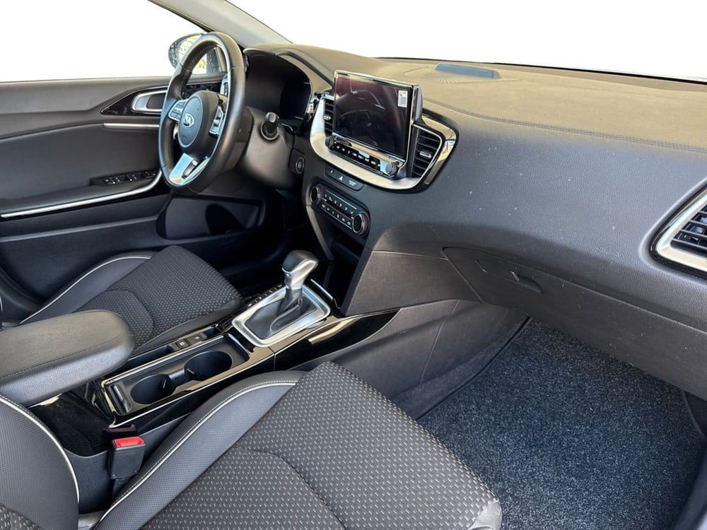 Kia XCeed usata a Bari (19)