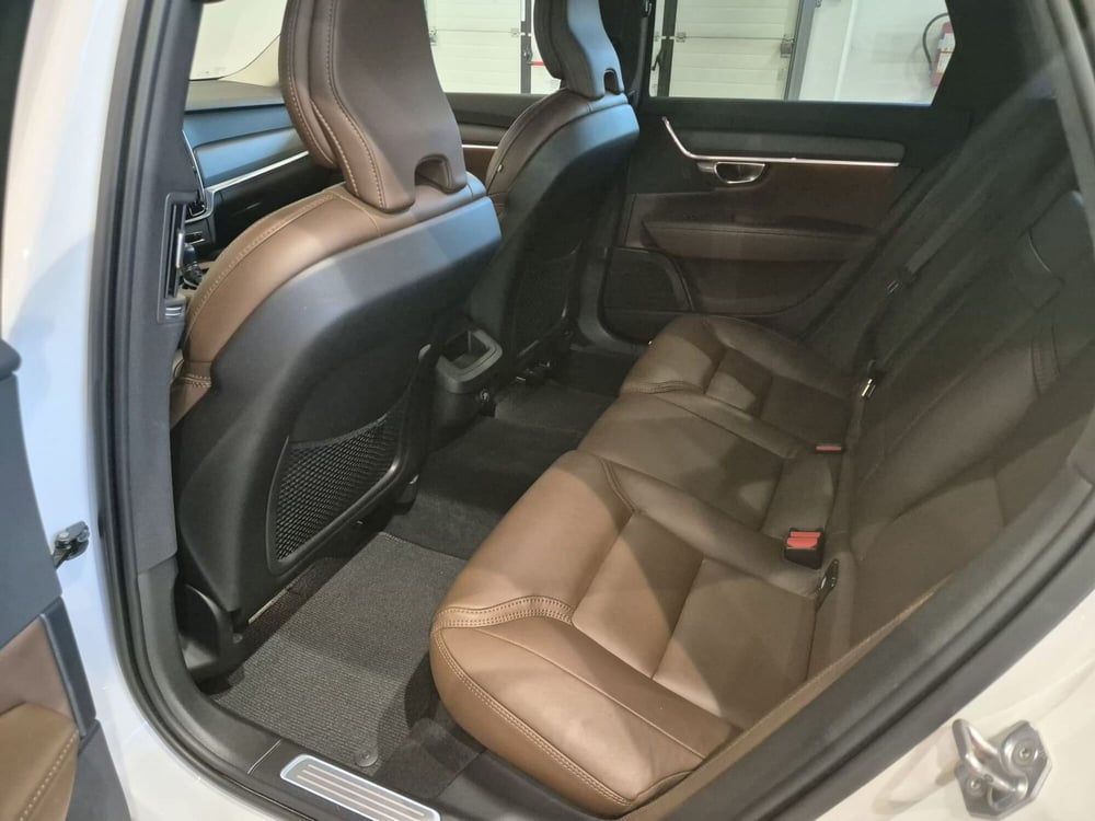 Volvo V90 Cross Country usata a Como (10)