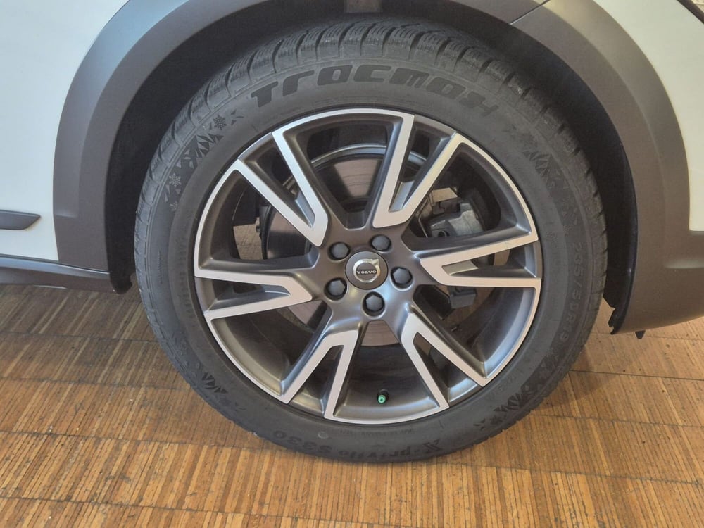 Volvo V90 Cross Country usata a Como (13)