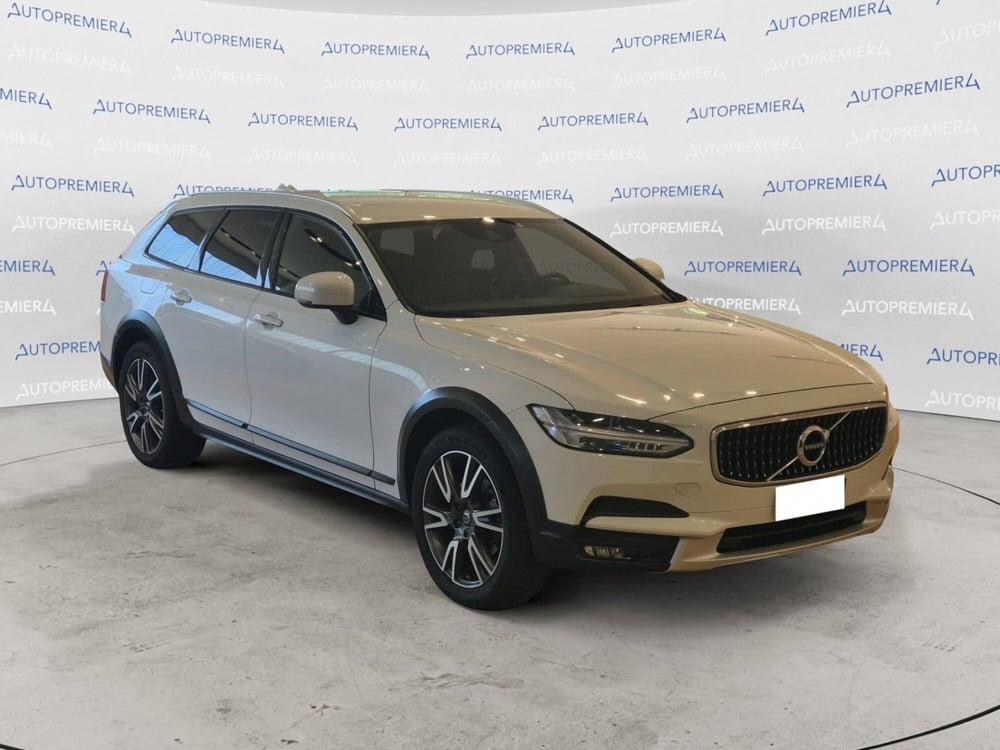 Volvo V90 Cross Country usata a Como (2)